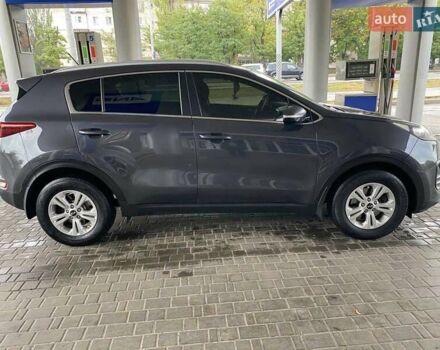 Киа Sportage 2017 в Николаеве на Automoto.ua Серый Киа Sportage, объемом двигателя 2 л и пробегом 149 тыс. км за 17300 $, фото 4 на Automoto.ua