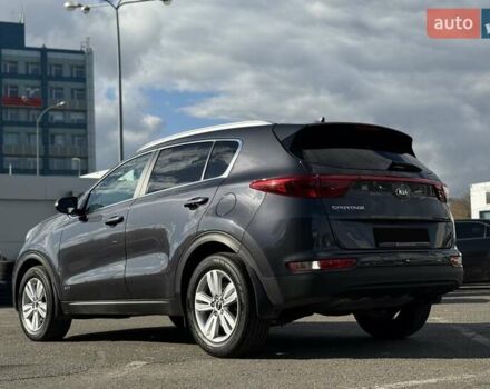 Кіа Sportage 2017 у Києві на Automoto.ua Сірий Кіа Sportage, об'ємом двигуна 2 л та пробігом 35 тис. км за 19900 $, фото 11 на Automoto.ua