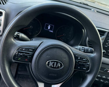 Серый Киа Sportage, объемом двигателя 2.4 л и пробегом 180 тыс. км за 12999 $, фото 16 на Automoto.ua