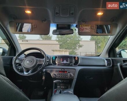 Кіа Sportage 2017 у Києві на Automoto.ua Сірий Кіа Sportage, об'ємом двигуна 2 л та пробігом 263 тис. км за 15800 $, фото 24 на Automoto.ua