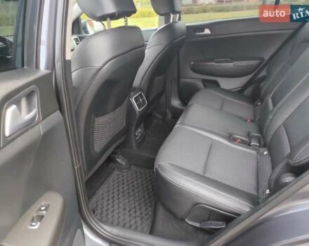 Сірий Кіа Sportage, об'ємом двигуна 2 л та пробігом 79 тис. км за 17800 $, фото 5 на Automoto.ua