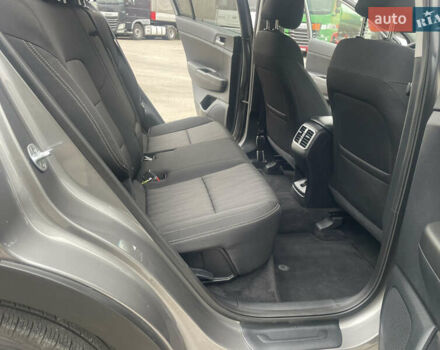 Сірий Кіа Sportage, об'ємом двигуна 2.36 л та пробігом 126 тис. км за 16350 $, фото 23 на Automoto.ua