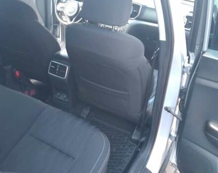 Киа Sportage 2017 в Николаеве на Automoto.ua Серый Киа Sportage, объемом двигателя 2 л и пробегом 135 тыс. км за 18500 $, фото 3 на Automoto.ua