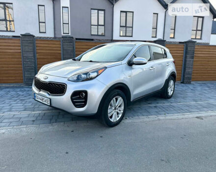 Серый Киа Sportage, объемом двигателя 0 л и пробегом 150 тыс. км за 15500 $, фото 2 на Automoto.ua