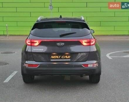Кіа Sportage 2017 у Києві на Automoto.ua Сірий Кіа Sportage, об'ємом двигуна 2 л та пробігом 263 тис. км за 15800 $, фото 9 на Automoto.ua