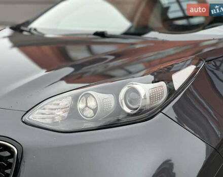 Сірий Кіа Sportage, об'ємом двигуна 1.69 л та пробігом 137 тис. км за 16999 $, фото 14 на Automoto.ua