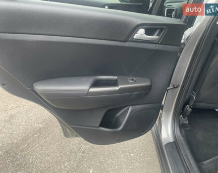 Сірий Кіа Sportage, об'ємом двигуна 2.36 л та пробігом 126 тис. км за 16350 $, фото 28 на Automoto.ua