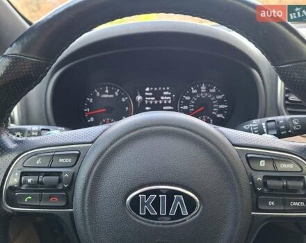 Сірий Кіа Sportage, об'ємом двигуна 2 л та пробігом 99 тис. км за 16000 $, фото 5 на Automoto.ua