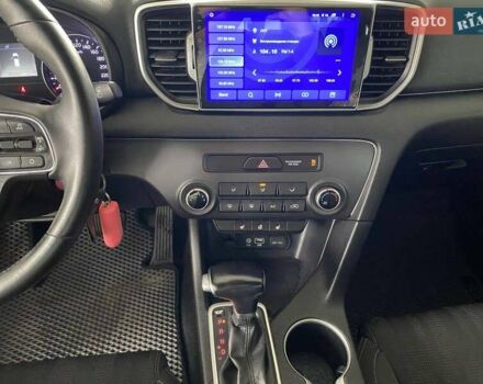 Киа Sportage 2017 в Николаеве на Automoto.ua Серый Киа Sportage, объемом двигателя 2 л и пробегом 149 тыс. км за 17300 $, фото 21 на Automoto.ua