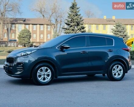 Сірий Кіа Sportage, об'ємом двигуна 1.69 л та пробігом 154 тис. км за 15990 $, фото 2 на Automoto.ua