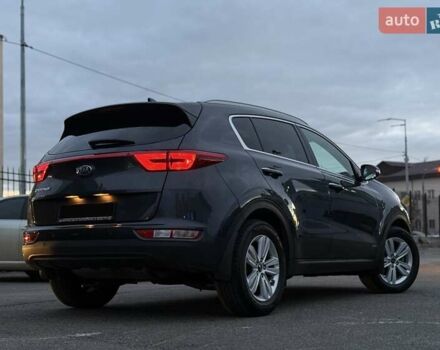 Кіа Sportage 2017 у Києві на Automoto.ua Сірий Кіа Sportage, об'ємом двигуна 2 л та пробігом 35 тис. км за 19900 $, фото 32 на Automoto.ua