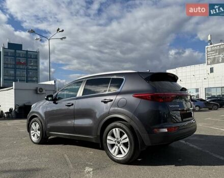 Кіа Sportage 2017 у Києві на Automoto.ua Сірий Кіа Sportage, об'ємом двигуна 2 л та пробігом 35 тис. км за 19900 $, фото 12 на Automoto.ua
