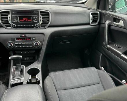 Кіа Sportage 2017 у Кривому Розі на Automoto.ua Сірий Кіа Sportage, об'ємом двигуна 1.7 л та пробігом 137 тис. км за 16150 $, фото 5 на Automoto.ua