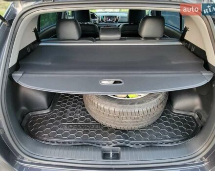 Кіа Sportage 2017 у Києві на Automoto.ua Сірий Кіа Sportage, об'ємом двигуна 2 л та пробігом 263 тис. км за 15800 $, фото 42 на Automoto.ua