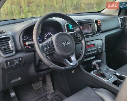 Кіа Sportage 2017 у Києві на Automoto.ua Сірий Кіа Sportage, об'ємом двигуна 2 л та пробігом 263 тис. км за 15800 $, фото 15 на Automoto.ua