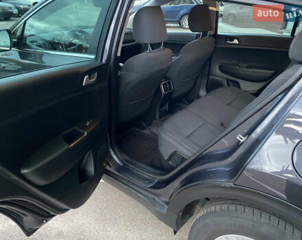 Сірий Кіа Sportage, об'ємом двигуна 1.69 л та пробігом 147 тис. км за 18500 $, фото 12 на Automoto.ua
