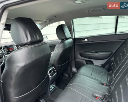 Сірий Кіа Sportage, об'ємом двигуна 1.69 л та пробігом 137 тис. км за 16999 $, фото 61 на Automoto.ua