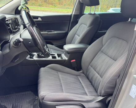 Серый Киа Sportage, объемом двигателя 1.7 л и пробегом 167 тыс. км за 17700 $, фото 6 на Automoto.ua