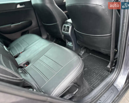 Сірий Кіа Sportage, об'ємом двигуна 1.69 л та пробігом 137 тис. км за 16999 $, фото 56 на Automoto.ua