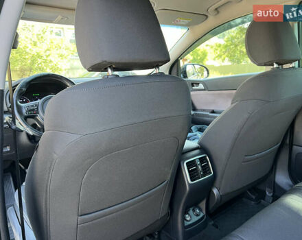 Серый Киа Sportage, объемом двигателя 1.69 л и пробегом 103 тыс. км за 17000 $, фото 59 на Automoto.ua