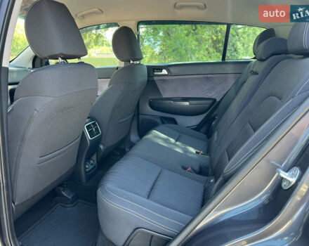 Серый Киа Sportage, объемом двигателя 1.69 л и пробегом 103 тыс. км за 17000 $, фото 49 на Automoto.ua