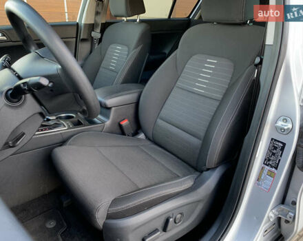 Сірий Кіа Sportage, об'ємом двигуна 2.4 л та пробігом 98 тис. км за 16455 $, фото 23 на Automoto.ua