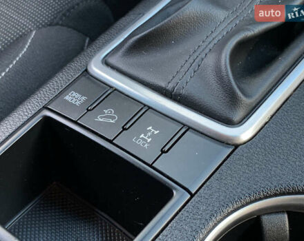 Сірий Кіа Sportage, об'ємом двигуна 2.4 л та пробігом 98 тис. км за 16455 $, фото 34 на Automoto.ua