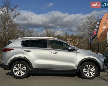 Сірий Кіа Sportage, об'ємом двигуна 2.4 л та пробігом 98 тис. км за 16455 $, фото 20 на Automoto.ua