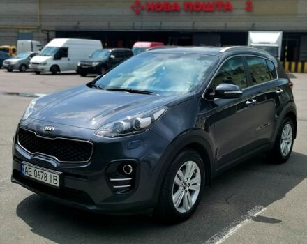Кіа Sportage 2018 у Дніпро (Дніпропетровську) на Automoto.ua Сірий Кіа Sportage, об'ємом двигуна 2 л та пробігом 62 тис. км за 22500 $, фото 1 на Automoto.ua