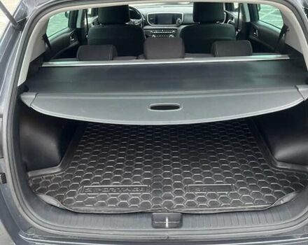 Сірий Кіа Sportage, об'ємом двигуна 1.59 л та пробігом 65 тис. км за 16300 $, фото 10 на Automoto.ua