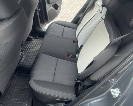 Сірий Кіа Sportage, об'ємом двигуна 1.59 л та пробігом 65 тис. км за 16300 $, фото 7 на Automoto.ua