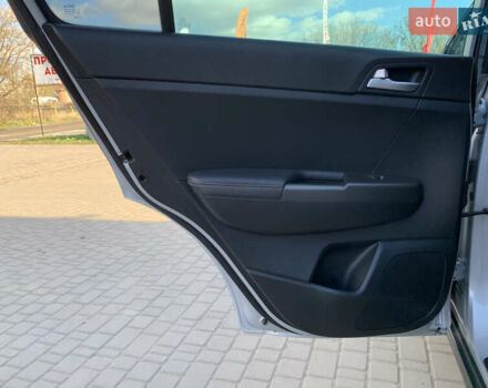 Сірий Кіа Sportage, об'ємом двигуна 2.4 л та пробігом 98 тис. км за 16455 $, фото 24 на Automoto.ua