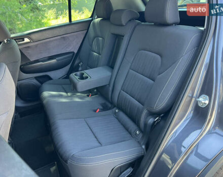 Серый Киа Sportage, объемом двигателя 1.69 л и пробегом 103 тыс. км за 17000 $, фото 57 на Automoto.ua