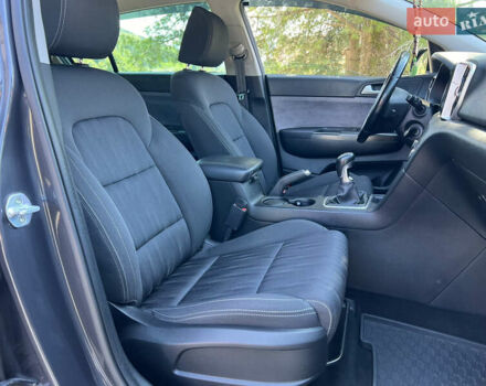 Серый Киа Sportage, объемом двигателя 1.69 л и пробегом 103 тыс. км за 17000 $, фото 70 на Automoto.ua