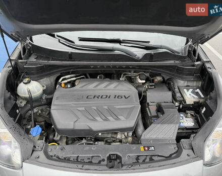 Серый Киа Sportage, объемом двигателя 2 л и пробегом 83 тыс. км за 23500 $, фото 20 на Automoto.ua