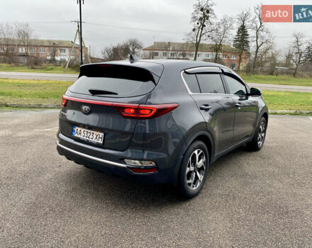 Сірий Кіа Sportage, об'ємом двигуна 1.59 л та пробігом 71 тис. км за 15999 $, фото 18 на Automoto.ua