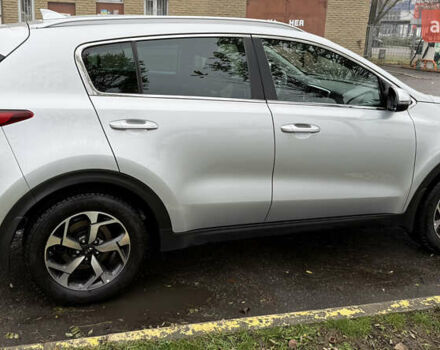 Сірий Кіа Sportage, об'ємом двигуна 1.59 л та пробігом 58 тис. км за 18000 $, фото 6 на Automoto.ua