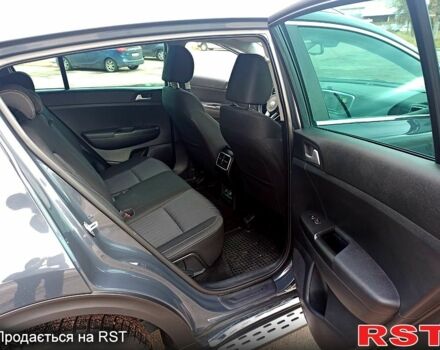 Сірий Кіа Sportage, об'ємом двигуна 1.6 л та пробігом 135 тис. км за 19500 $, фото 10 на Automoto.ua