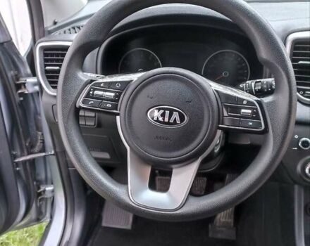 Сірий Кіа Sportage, об'ємом двигуна 1.59 л та пробігом 68 тис. км за 16900 $, фото 4 на Automoto.ua