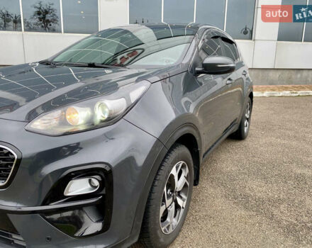 Сірий Кіа Sportage, об'ємом двигуна 1.59 л та пробігом 71 тис. км за 15999 $, фото 13 на Automoto.ua