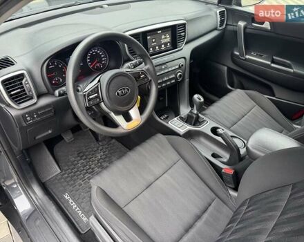 Сірий Кіа Sportage, об'ємом двигуна 1.59 л та пробігом 69 тис. км за 15400 $, фото 29 на Automoto.ua
