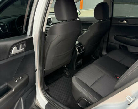 Серый Киа Sportage, объемом двигателя 1.6 л и пробегом 90 тыс. км за 21500 $, фото 60 на Automoto.ua