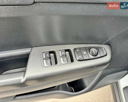 Серый Киа Sportage, объемом двигателя 1.59 л и пробегом 76 тыс. км за 14800 $, фото 7 на Automoto.ua