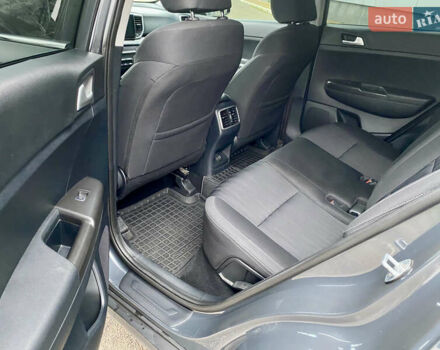 Сірий Кіа Sportage, об'ємом двигуна 1.59 л та пробігом 71 тис. км за 15999 $, фото 31 на Automoto.ua