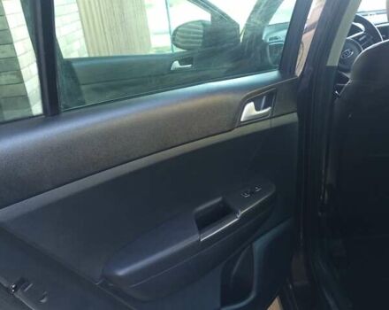 Серый Киа Sportage, объемом двигателя 1.6 л и пробегом 130 тыс. км за 18500 $, фото 5 на Automoto.ua