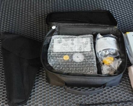 Сірий Кіа Sportage, об'ємом двигуна 1.6 л та пробігом 74 тис. км за 19000 $, фото 10 на Automoto.ua