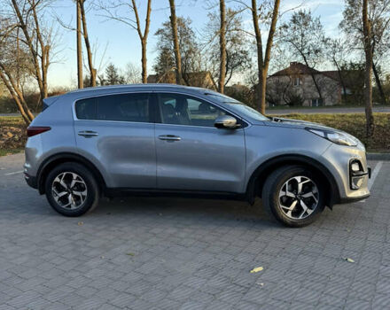 Сірий Кіа Sportage, об'ємом двигуна 1.59 л та пробігом 28 тис. км за 18100 $, фото 3 на Automoto.ua