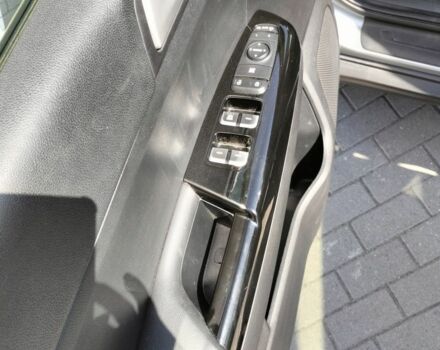 Серый Киа Sportage, объемом двигателя 1.6 л и пробегом 75 тыс. км за 19500 $, фото 12 на Automoto.ua