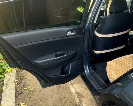 Сірий Кіа Sportage, об'ємом двигуна 1.6 л та пробігом 126 тис. км за 20500 $, фото 7 на Automoto.ua