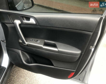 Серый Киа Sportage, объемом двигателя 1.59 л и пробегом 86 тыс. км за 15999 $, фото 23 на Automoto.ua